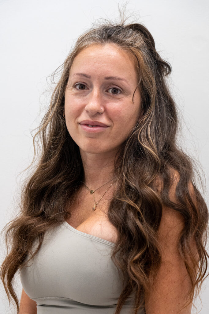 Samantha Azevedo Fascial Stretch Therapist in Mississauga, Ontario